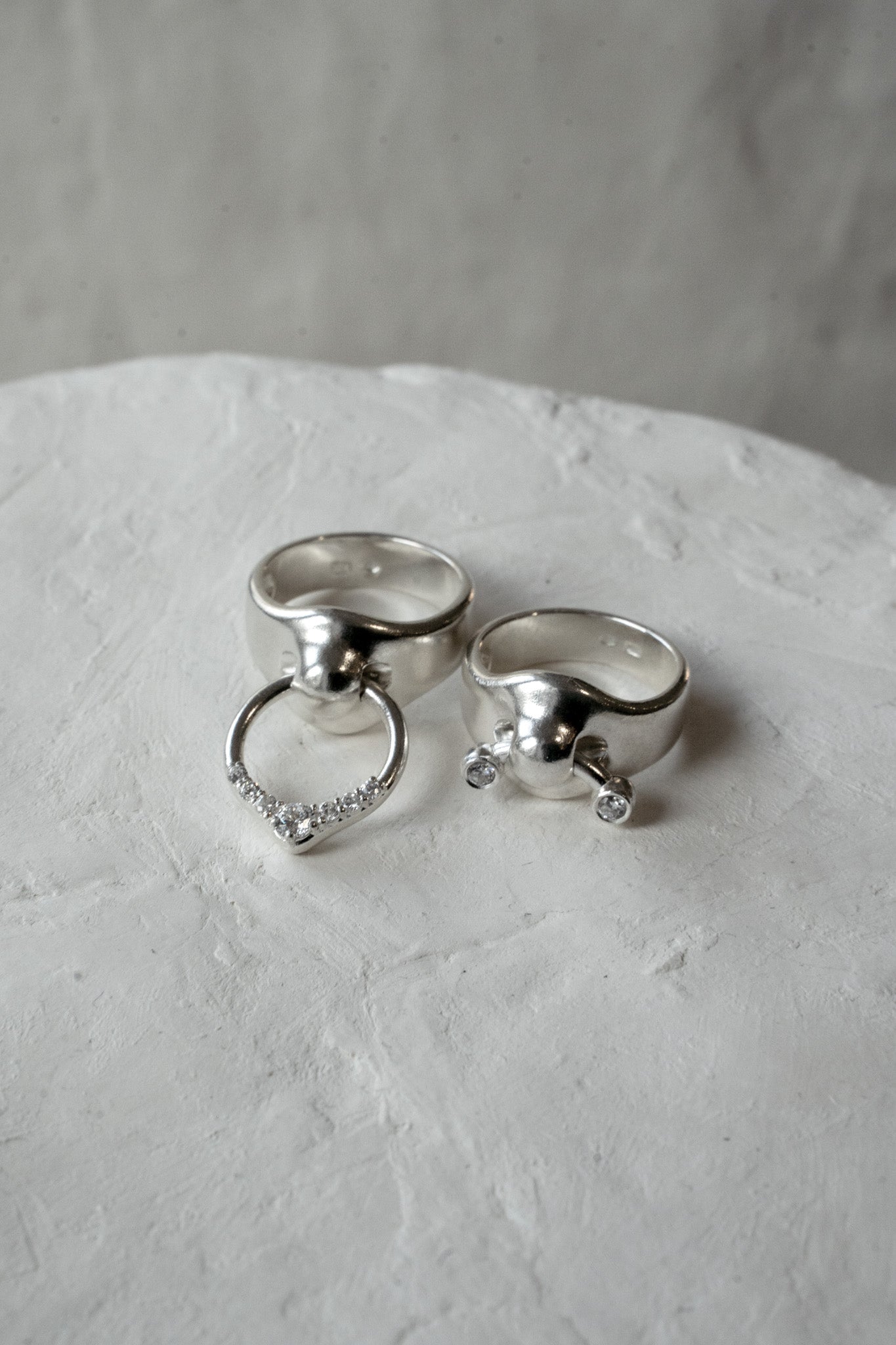 Piercing Ring Shine Hoop