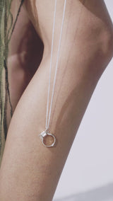 Amphora Necklace (Ring+Chain)