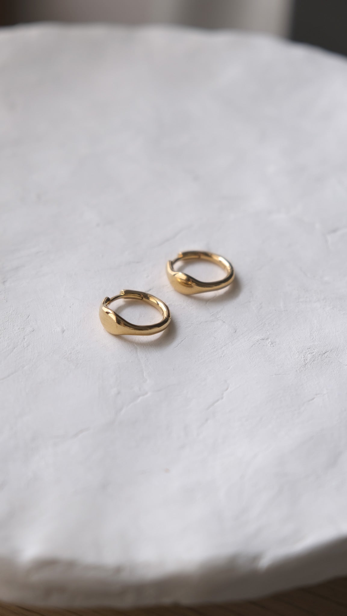 Amira Gold Earrings with Drop