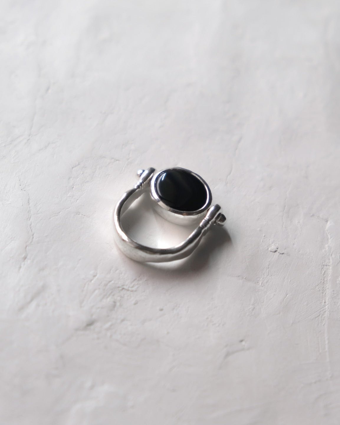 Eye flip ring Black Onyx