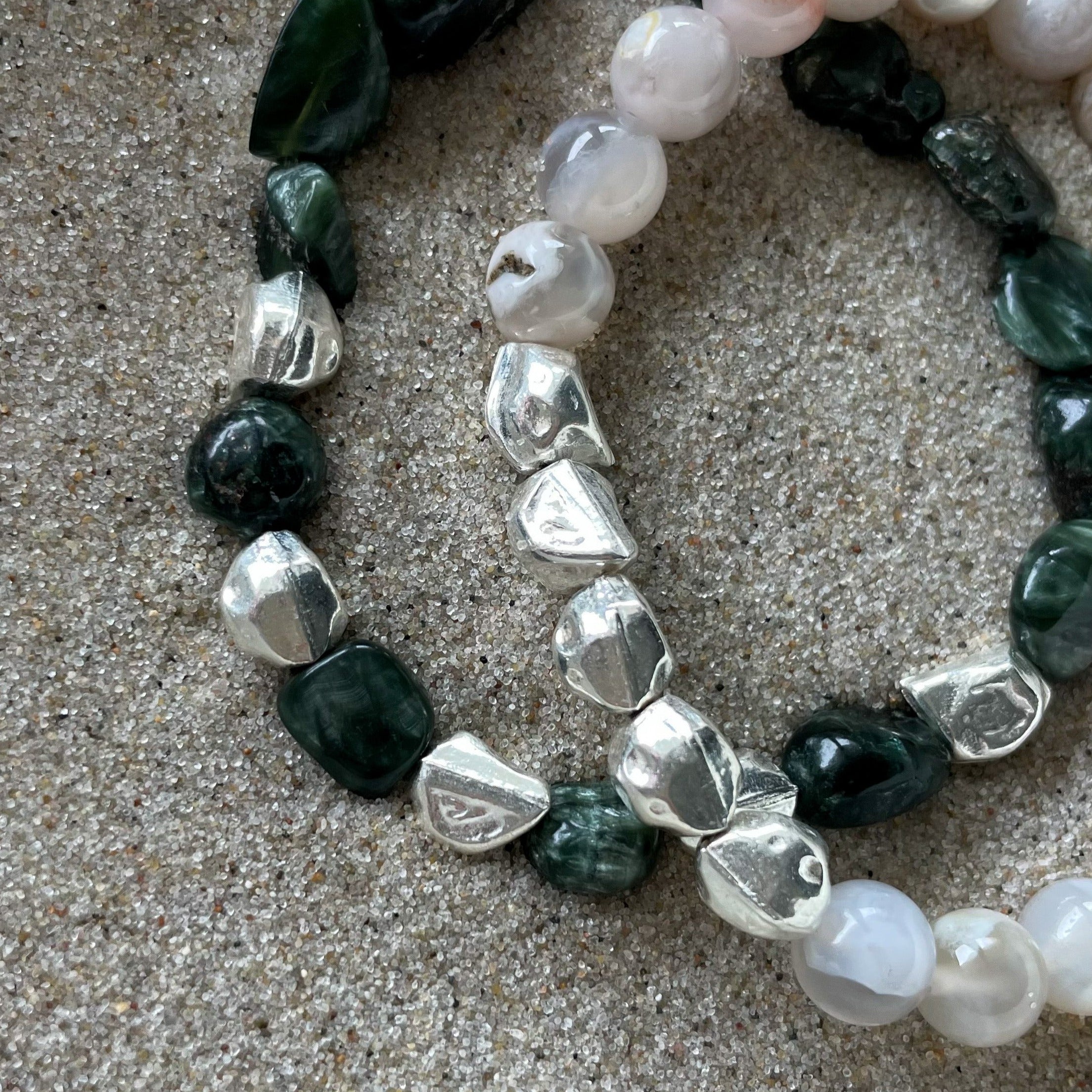 Bead Bracelet Irregular Seraphinite with Irregular Silver