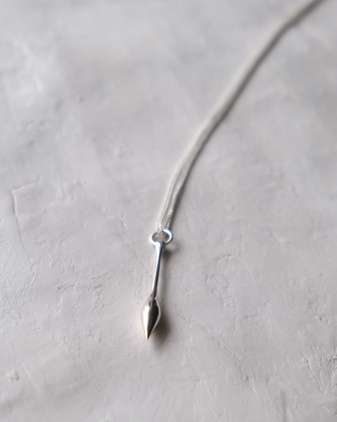 Small Pendulum Necklace