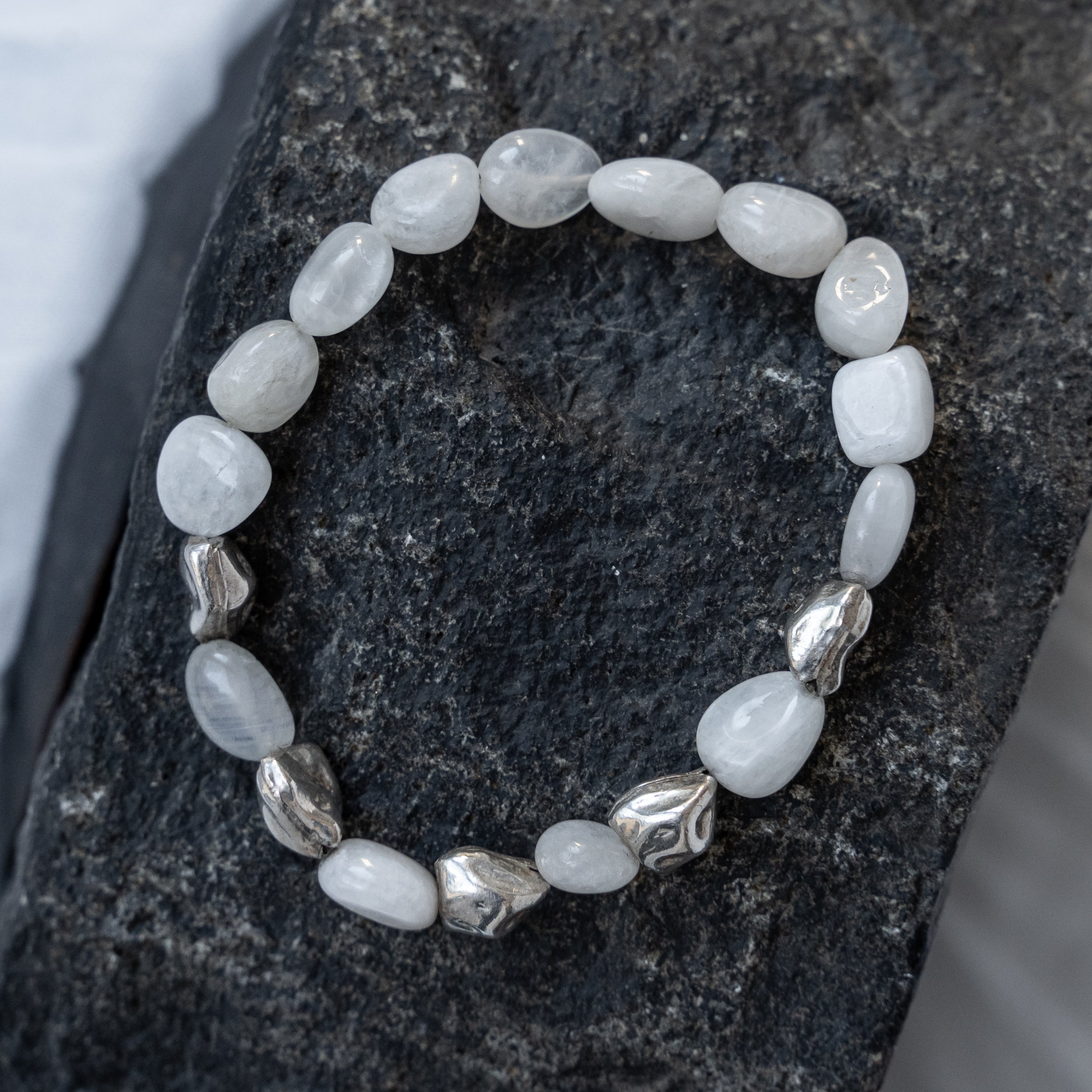 Bead Bracelet Moonstone with Irregular Silver