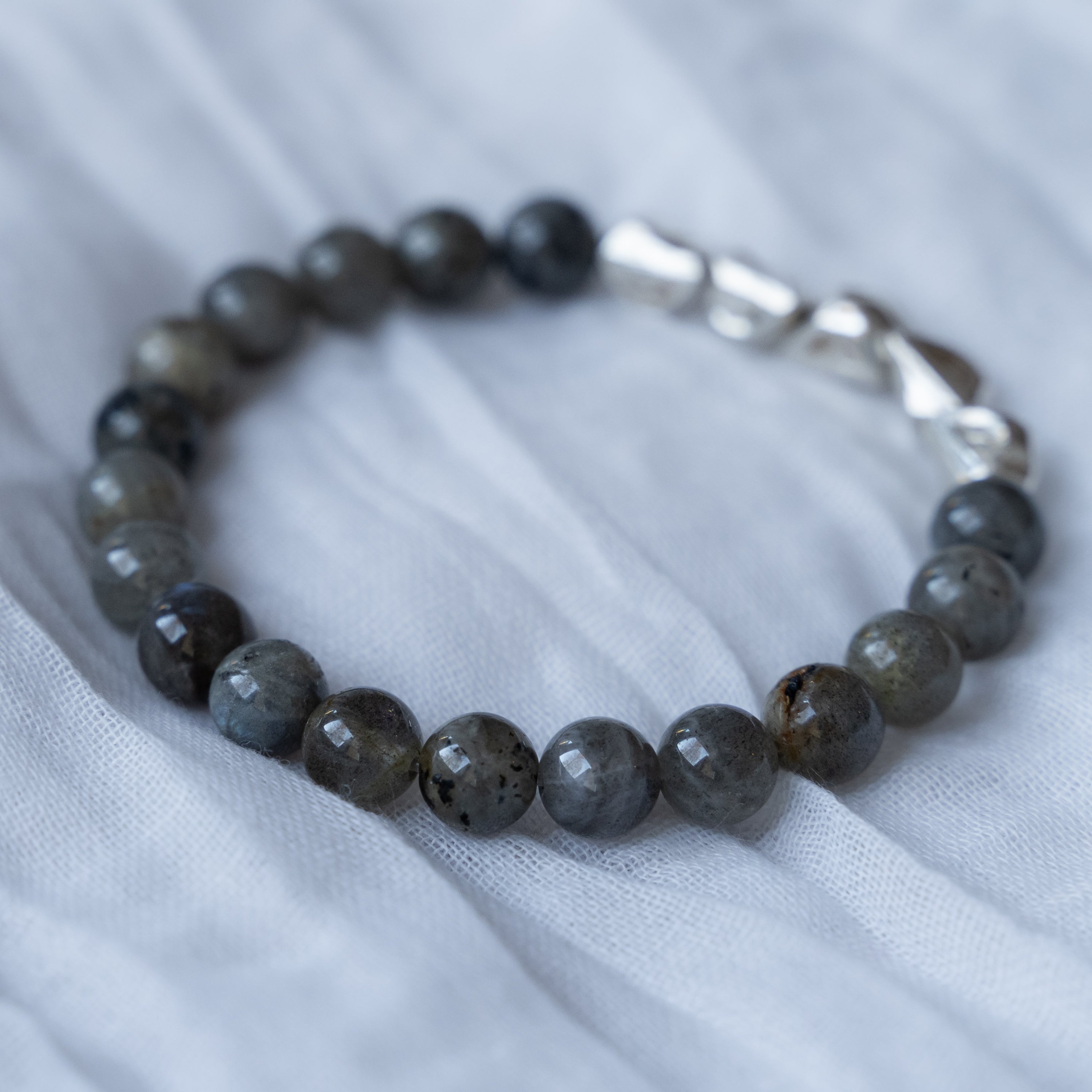 Bead Bracelet Round Labradorite with Irregular Silver