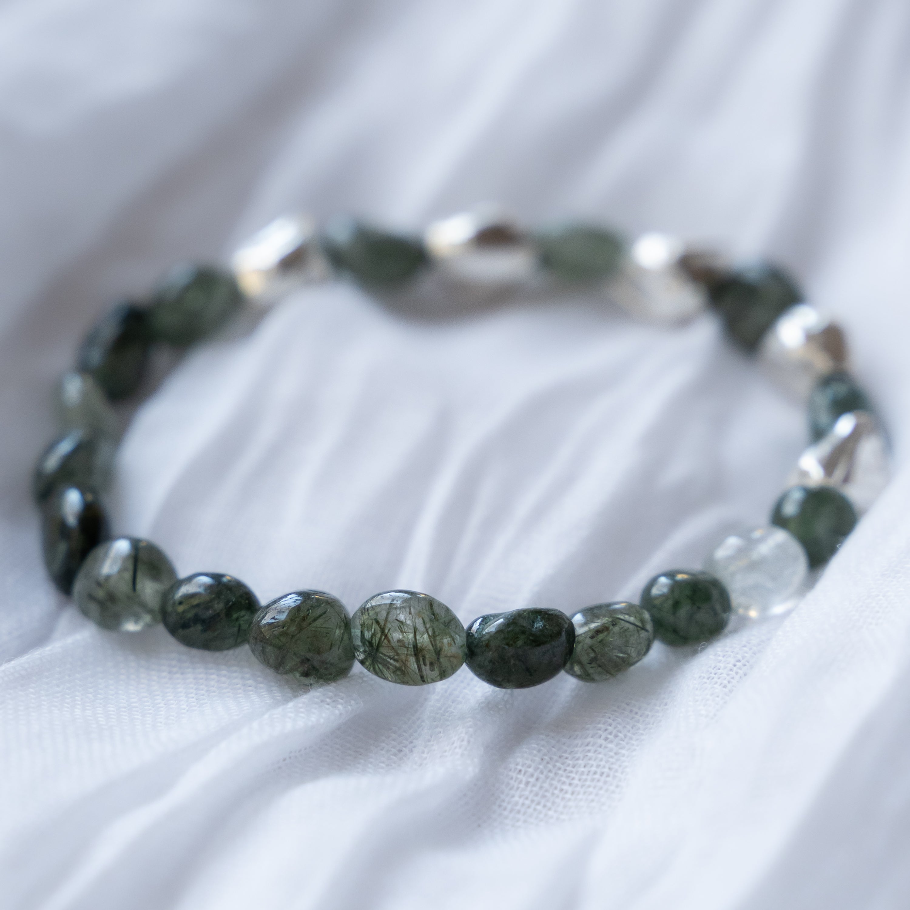 Bead Bracelet Oval Labradorite with Irregular Silver