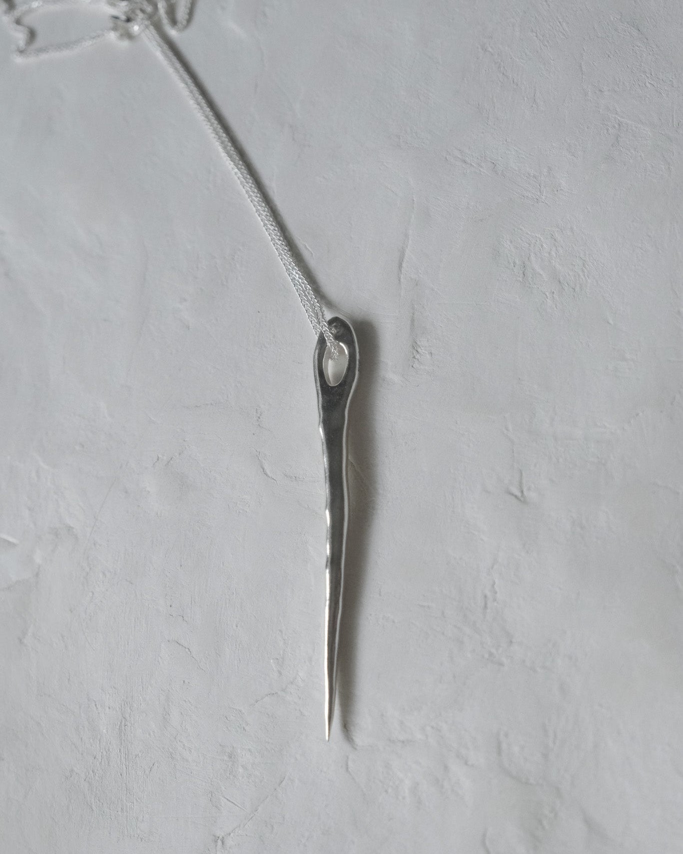 Needle Yndra Necklace